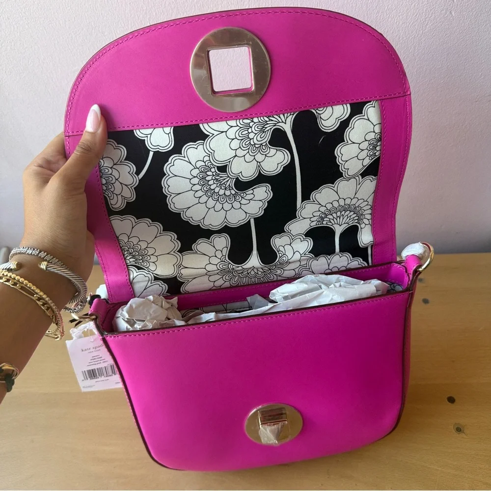 Brand New With Tags Women’s Hot Pink Kate Spade Shoulder Bag